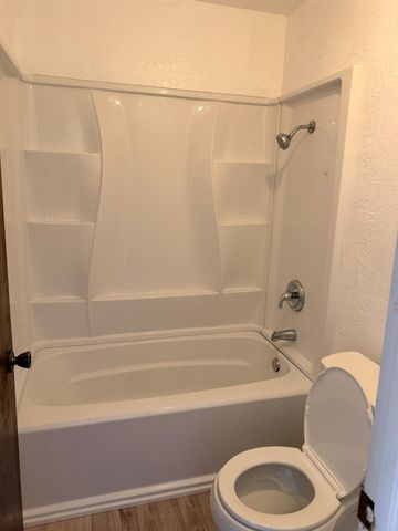 158 E Grant Line Rd, Tracy, CA 95376