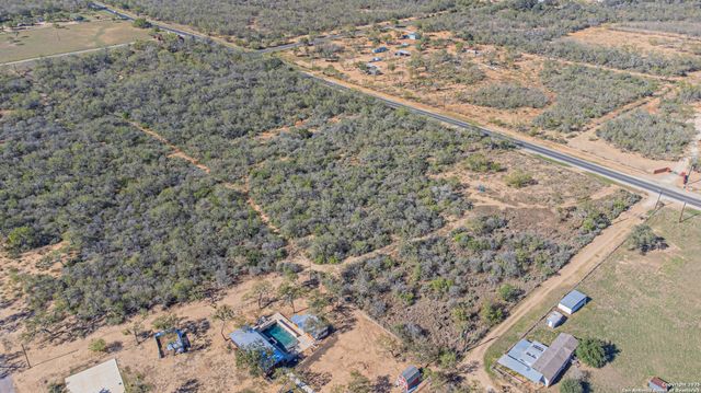 7620 Smith, Somerset, TX 78069