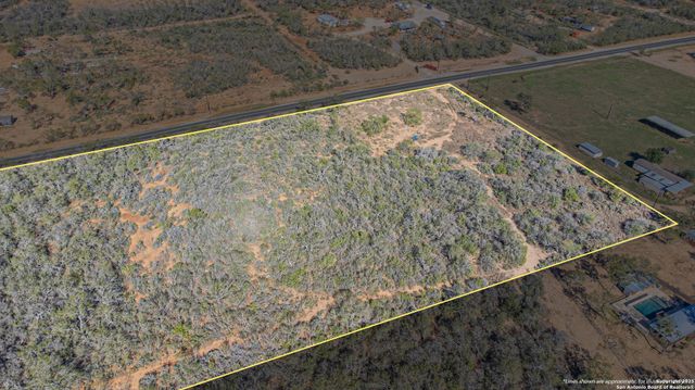 7620 Smith, Somerset, TX 78069