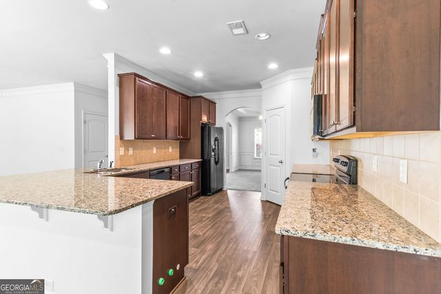 1061 Blind Brook Circle, Hoschton, GA 30548