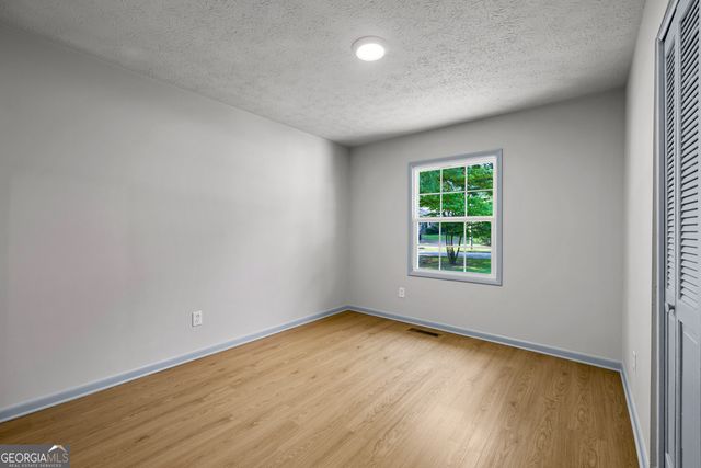 210 Hearthstone Drive, Lagrange, GA 30241