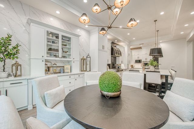 2329 E Putter Way, Fresno, CA 93730