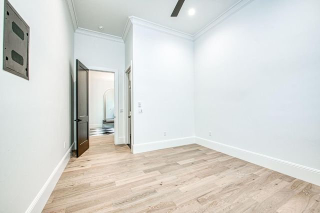 2329 E Putter Way, Fresno, CA 93730