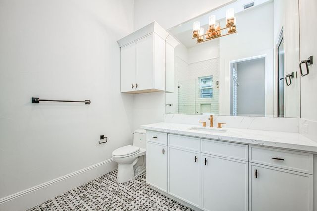 2329 E Putter Way, Fresno, CA 93730