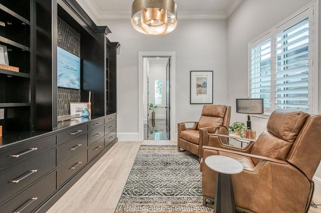 2329 E Putter Way, Fresno, CA 93730