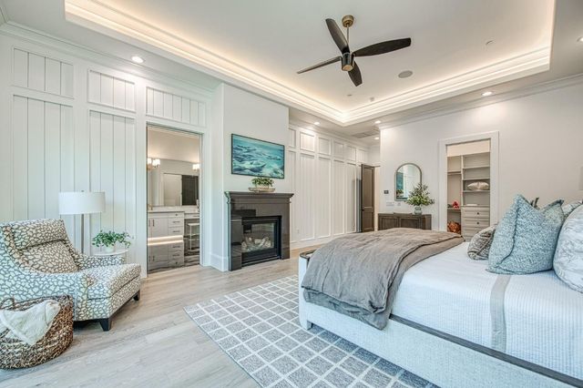 2329 E Putter Way, Fresno, CA 93730