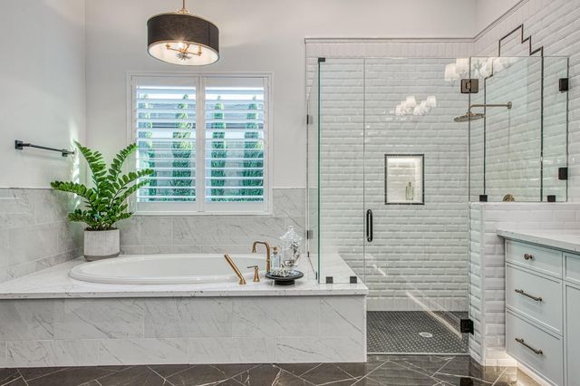 2329 E Putter Way, Fresno, CA 93730