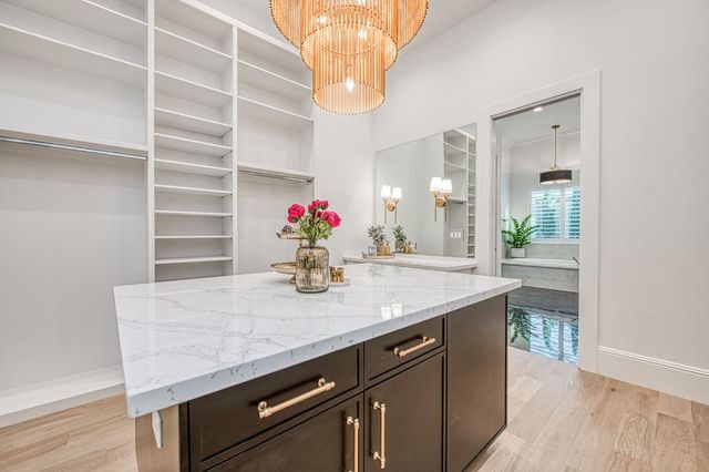 2329 E Putter Way, Fresno, CA 93730