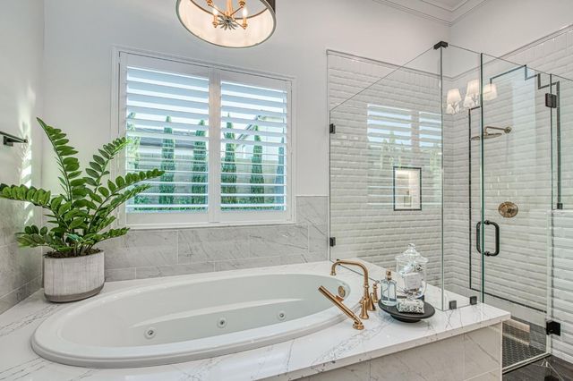 2329 E Putter Way, Fresno, CA 93730