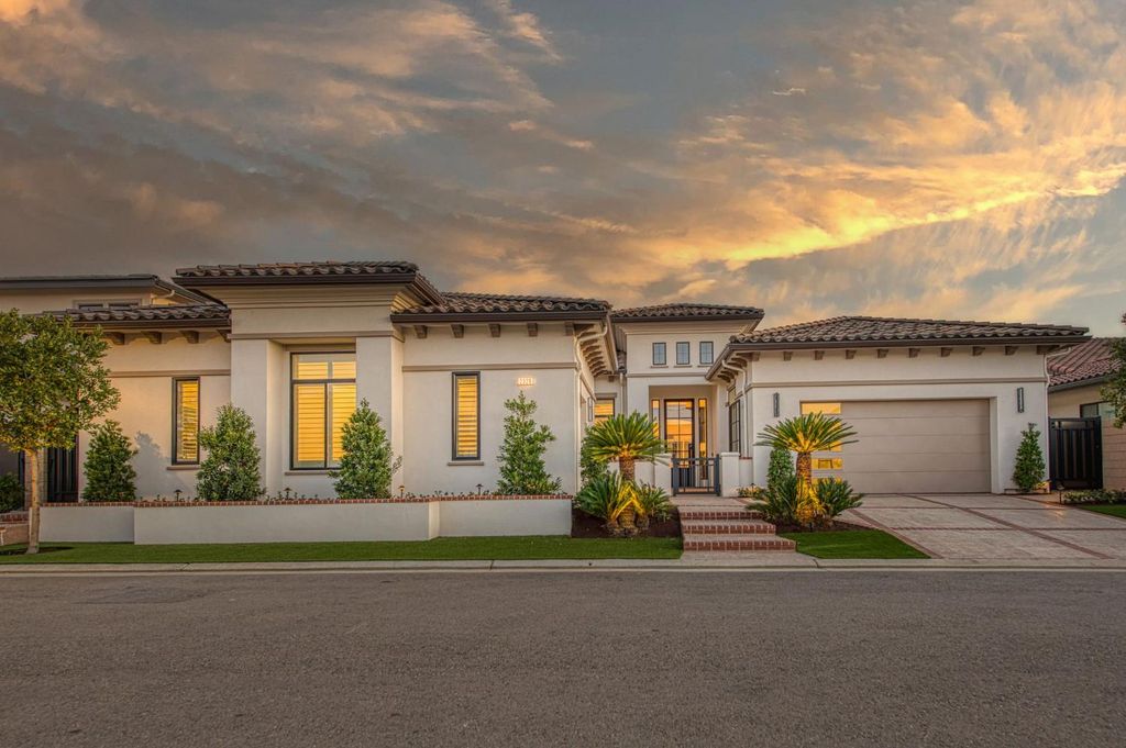 Image 47 of property listing at 2329 E Putter Way, Fresno, CA 93730
