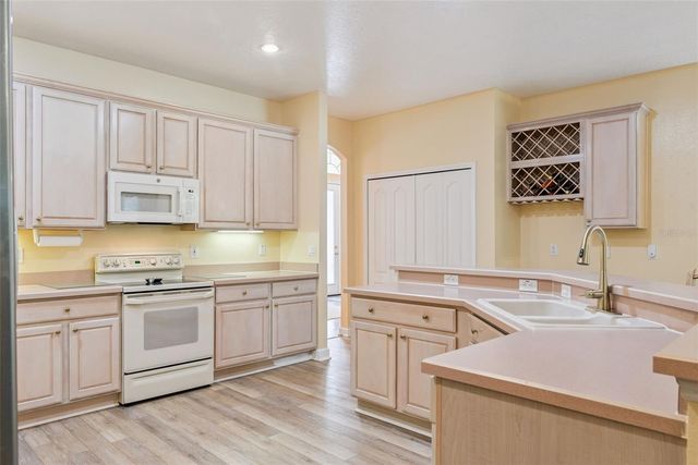 126 SEVILLE CHASE DRIVE, Winter Springs, FL 32708