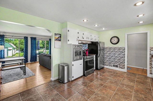 34 Lacresta Drive, Florence, KY 41042