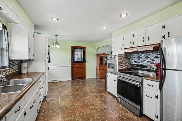 34 Lacresta Drive, Florence, KY 41042