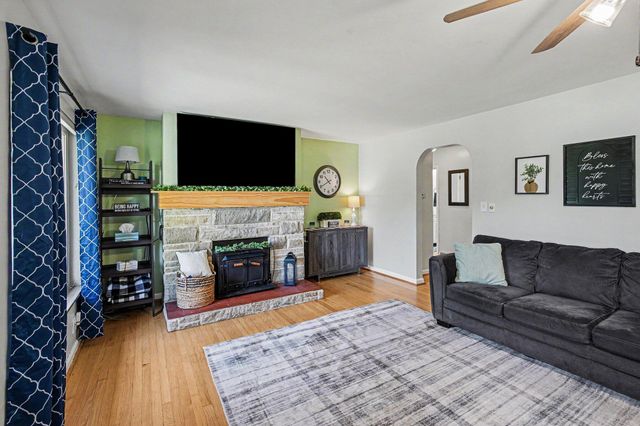 34 Lacresta Drive, Florence, KY 41042