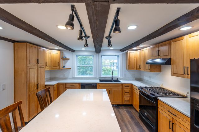 48 Cross Street, Newbury, VT 05051