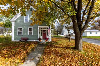 48 Cross Street, Newbury, VT 05051