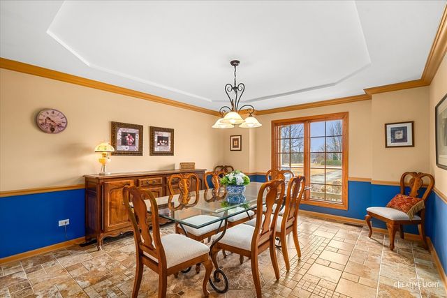 1813 Winchester Court, Oswego, IL 60543