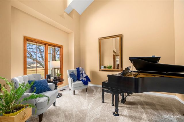 1813 Winchester Court, Oswego, IL 60543