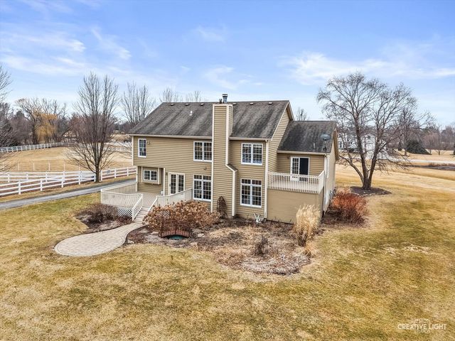 1813 Winchester Court, Oswego, IL 60543