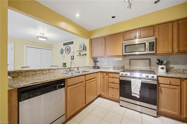 501 Ocean Trace Arch Apt 303, Virginia Beach, VA 23451