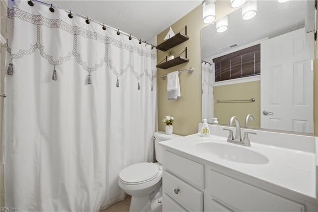 501 Ocean Trace Arch Apt 303, Virginia Beach, VA 23451