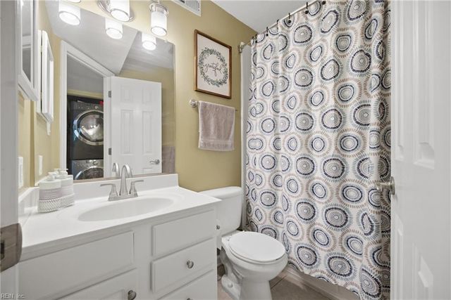 501 Ocean Trace Arch Apt 303, Virginia Beach, VA 23451