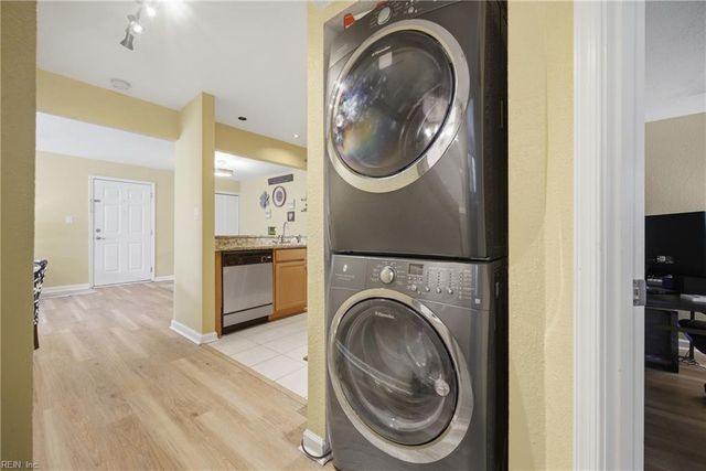 501 Ocean Trace Arch Apt 303, Virginia Beach, VA 23451