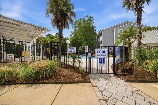 501 Ocean Trace Arch Apt 303, Virginia Beach, VA 23451