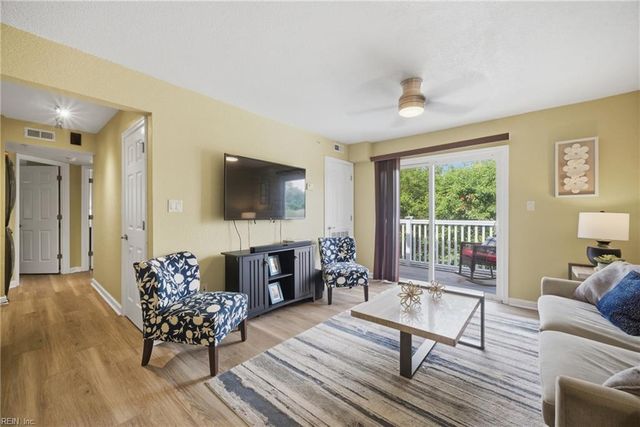 501 Ocean Trace Arch Apt 303, Virginia Beach, VA 23451