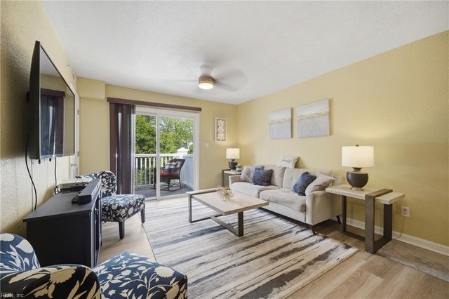 501 Ocean Trace Arch Apt 303, Virginia Beach, VA 23451