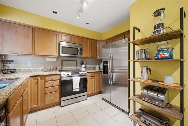 501 Ocean Trace Arch Apt 303, Virginia Beach, VA 23451