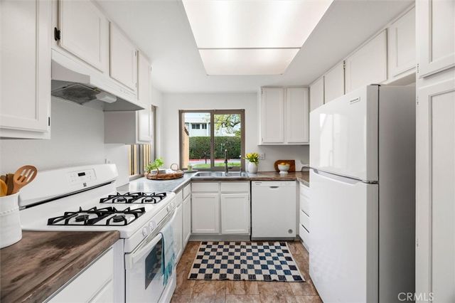 56 Los Verdes Drive, San Luis Obispo, CA 93401