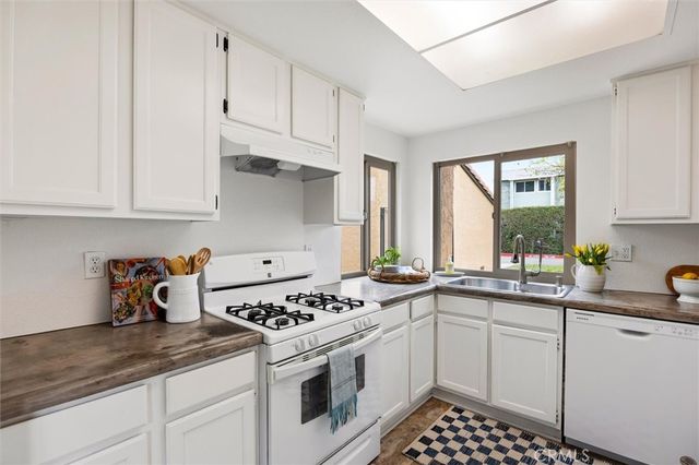 56 Los Verdes Drive, San Luis Obispo, CA 93401