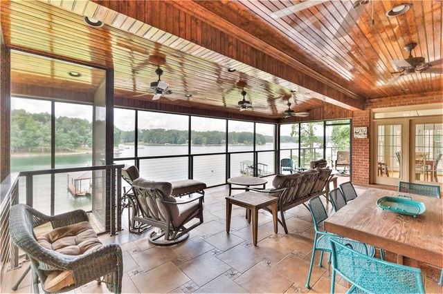 185 Summers Way, Seneca, SC 29672