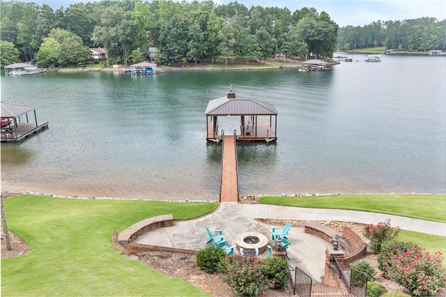 185 Summers Way, Seneca, SC 29672