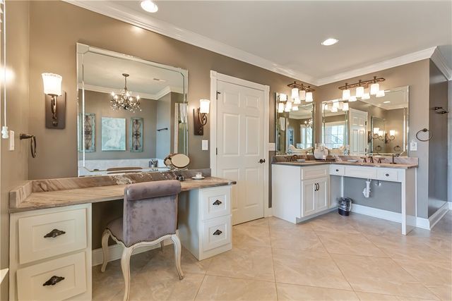 185 Summers Way, Seneca, SC 29672