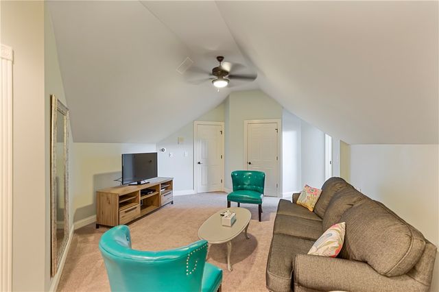 185 Summers Way, Seneca, SC 29672