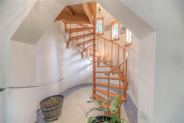 123 Hilltop, Onalaska, TX 77360