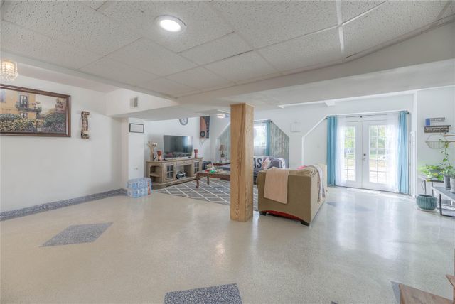 123 Hilltop, Onalaska, TX 77360