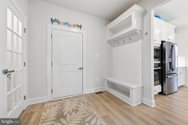 2605 BROADLEAF DR, Frederick, MD 21702
