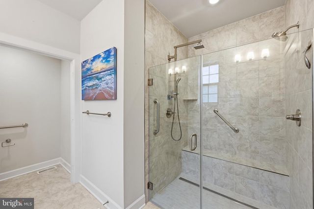 2605 BROADLEAF DR, Frederick, MD 21702