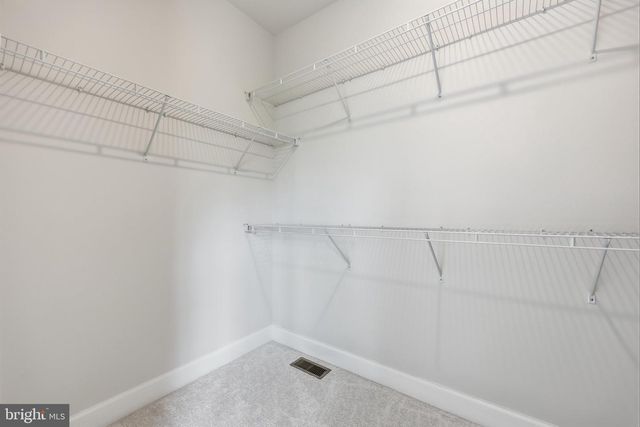 2605 BROADLEAF DR, Frederick, MD 21702