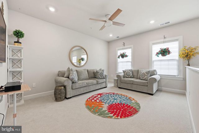 2605 BROADLEAF DR, Frederick, MD 21702