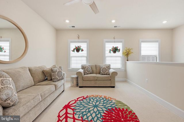 2605 BROADLEAF DR, Frederick, MD 21702