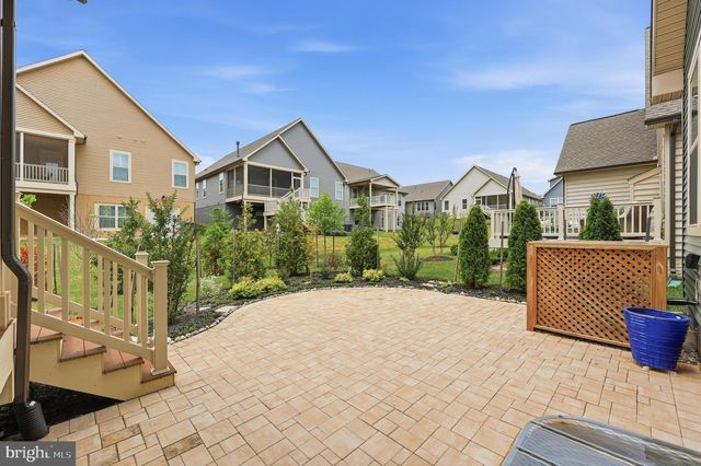 2605 BROADLEAF DR, Frederick, MD 21702