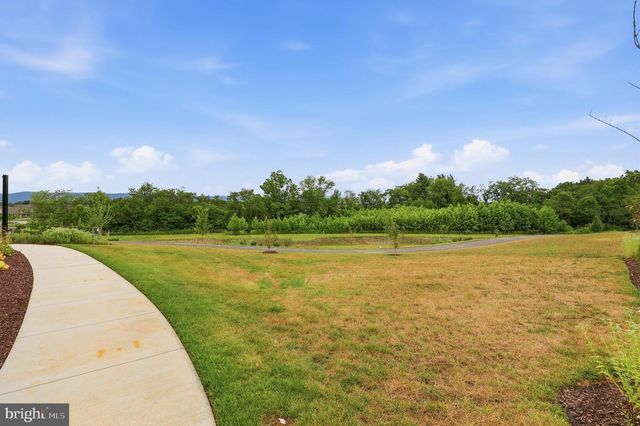 2605 BROADLEAF DR, Frederick, MD 21702