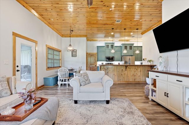 399 Brindley Road, Maypearl, TX 76064