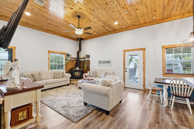 399 Brindley Road, Maypearl, TX 76064