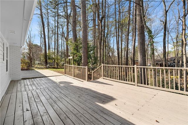 566 Sugar Valley SE Lane, Conyers, GA 30094