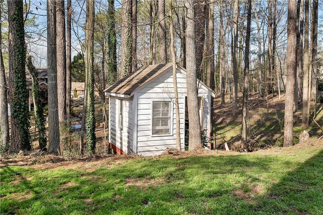 566 Sugar Valley SE Lane, Conyers, GA 30094